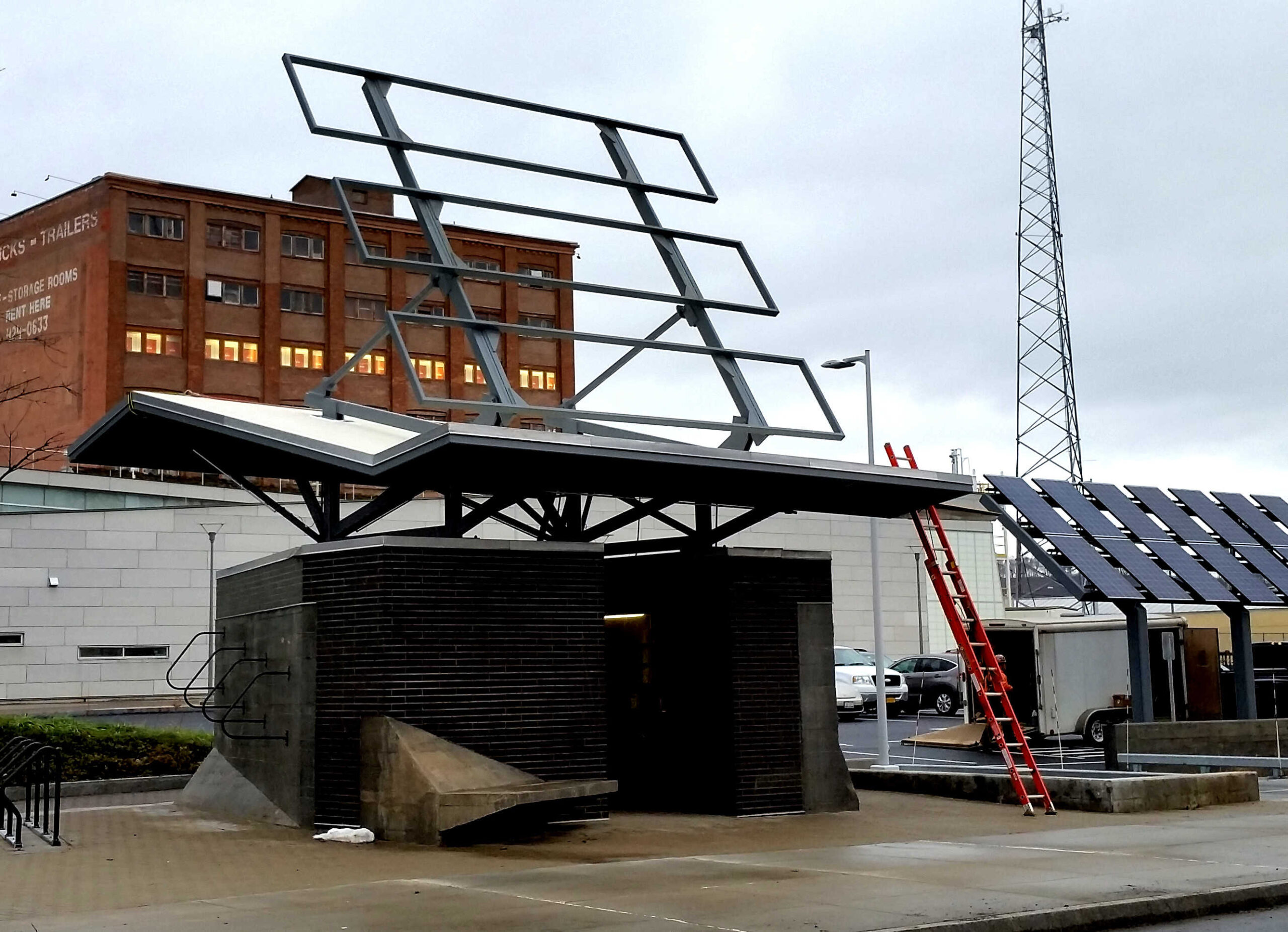 Articulating Solar Array